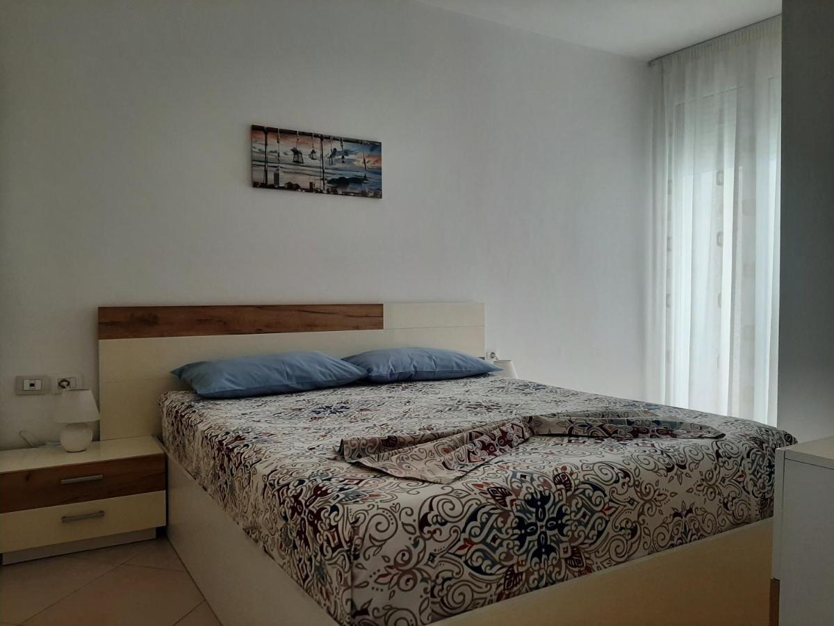 Kela Apartment 3 ซารานเดอ ภายนอก รูปภาพ