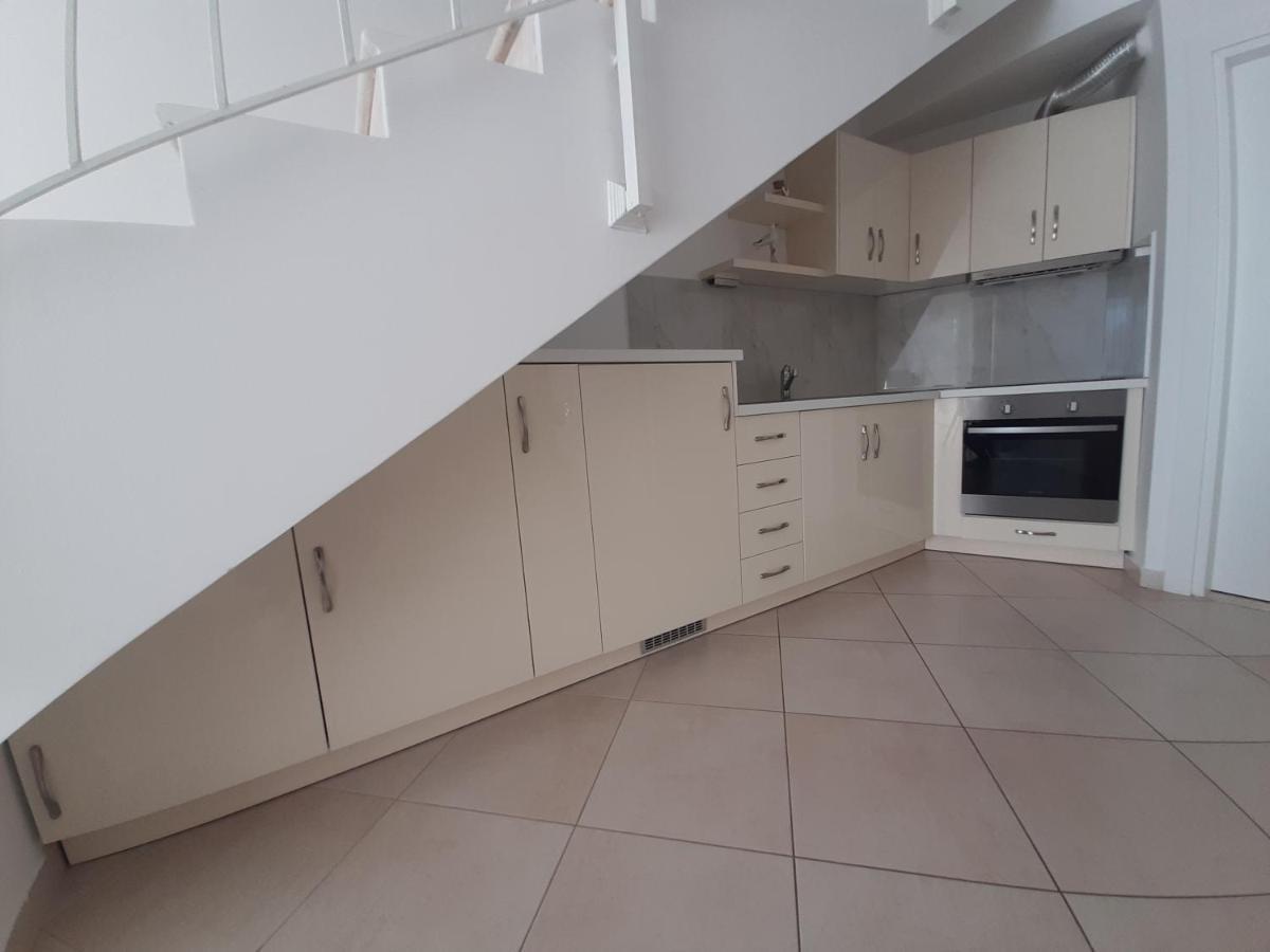 Kela Apartment 3 ซารานเดอ ภายนอก รูปภาพ