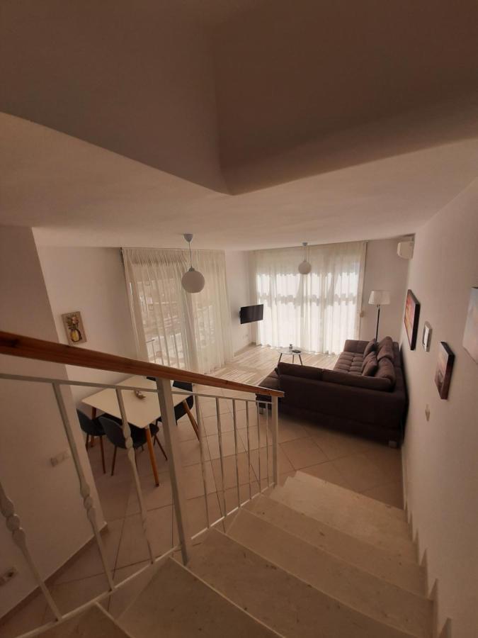 Kela Apartment 3 ซารานเดอ ภายนอก รูปภาพ
